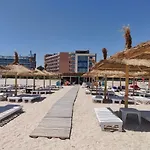 Mamaia Beach Side